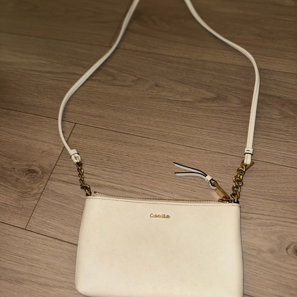 Calvin Klein White Crossbody Bag with Textured Finish